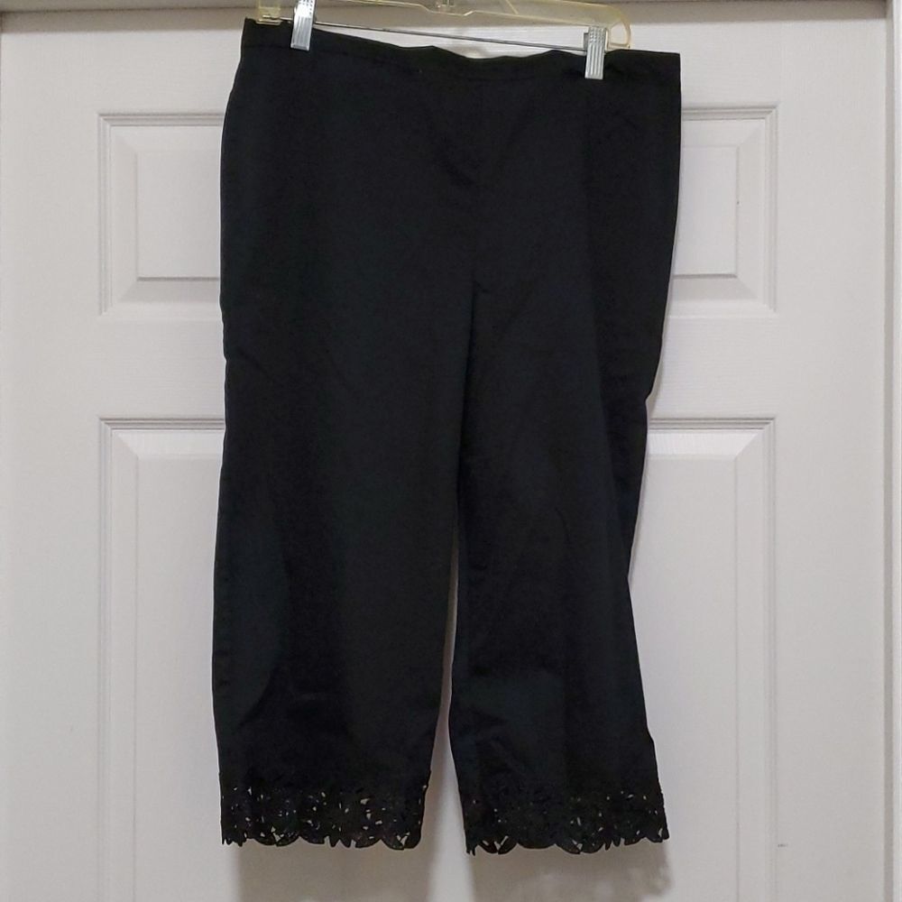 Alfred Dunner black ankle pants